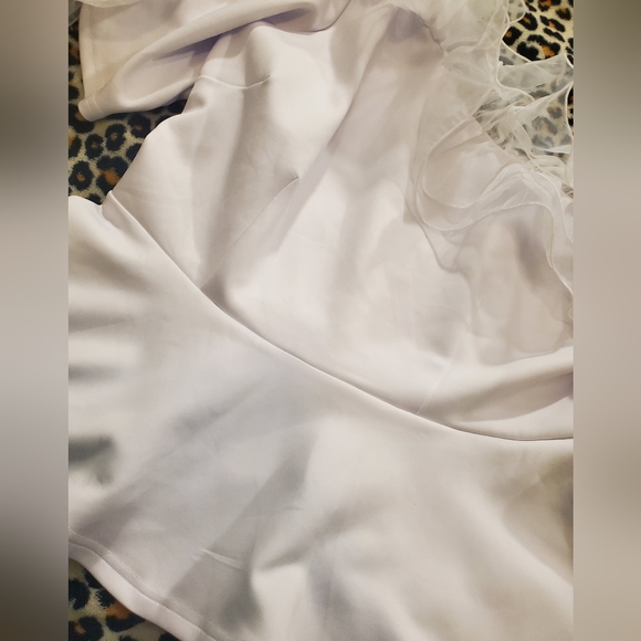 One shoulder peplum top🍒 - Picture 7 of 14